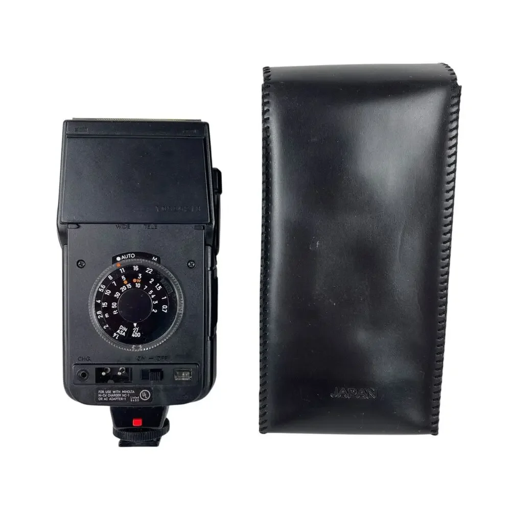 Vintage Minolta Auto 28 Camera Flash Speedlight with Case Made in Japan - WORKS!